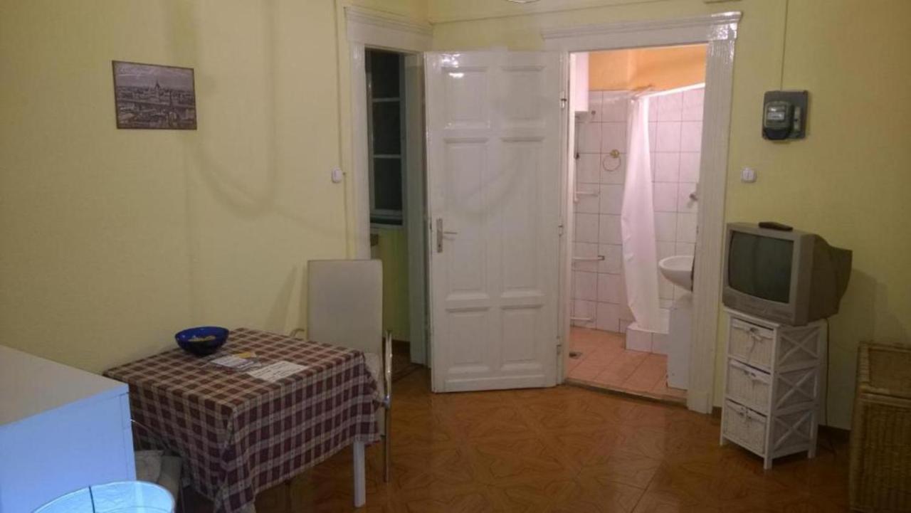 White Ship Apartman Budapest Eksteriør bilde