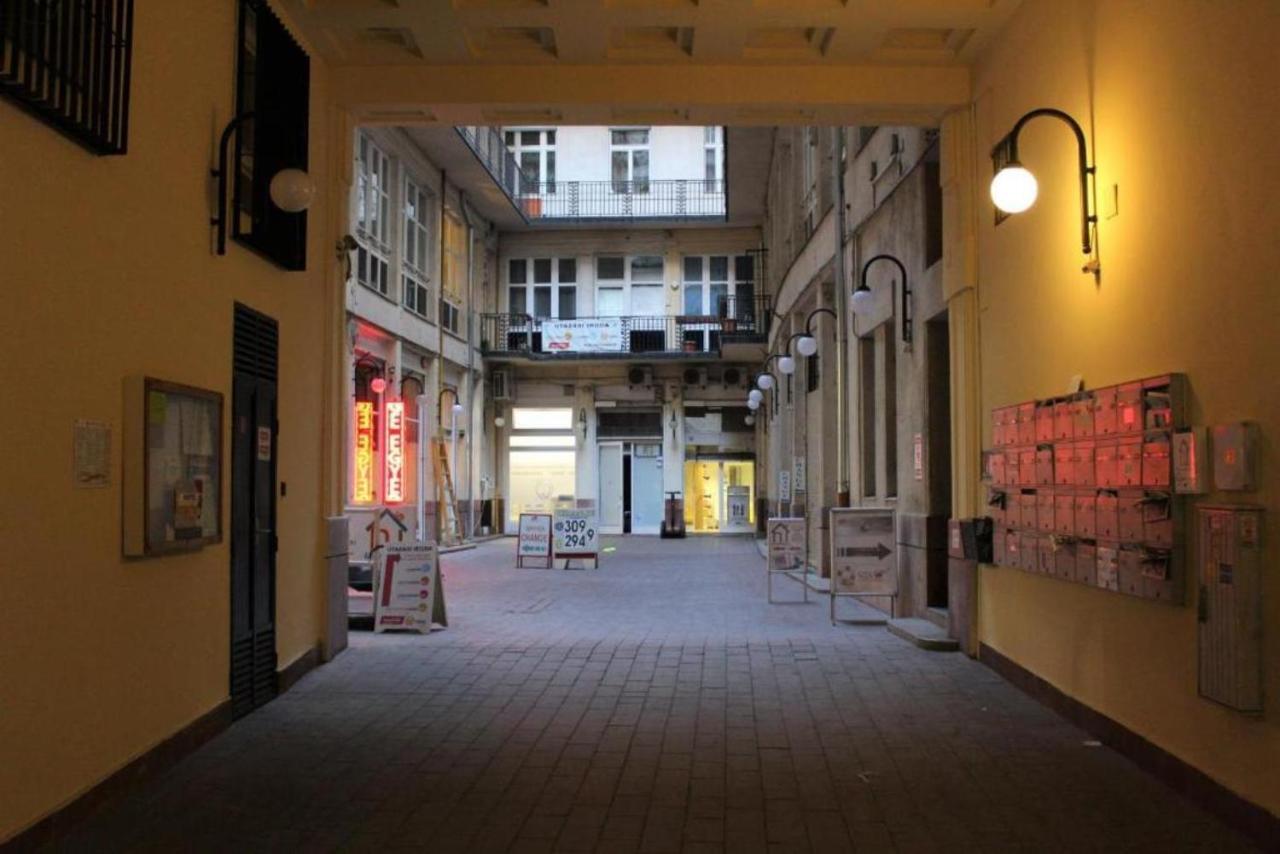 White Ship Apartman Budapest Eksteriør bilde